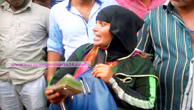 আসামীর স্ত্রীকে ৭০ হাজার টাকা ফেরত দিলো ডিবি