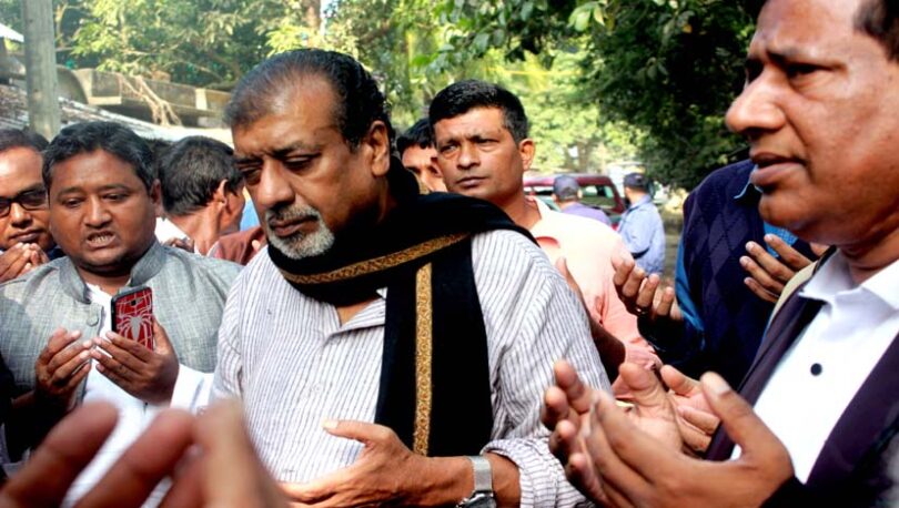 বন্দরে আরসিসি রাস্তার ভিত্তি প্রস্থর স্থাপন করলেন এমপি সেলিম ওসমান