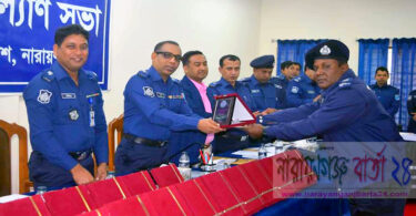 জেলার শ্রেষ্ঠ এসআই শাফিউল ও তারেককে পুরস্কার প্রদান