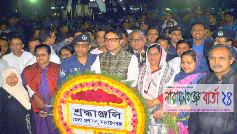শহীদ মিনারে সর্বস্তরের ঢল