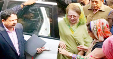 খালেদা জিয়ার ৫, তারেকের ১০ বছর সাজা