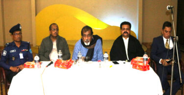 হকারদের জন্য হলিডে মার্কেটের প্রস্তাব