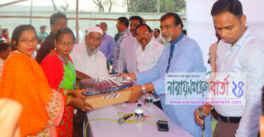 বন্দরে ৭৪টি সরকারী বিদ্যালয়ে সেলিম ওসমানের সাড়ে ৭ লাখ টাকা অনুদান