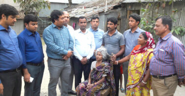 কমলার পাশে উপজেলা প্রশাসন