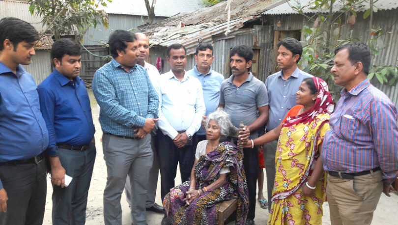 কমলার পাশে উপজেলা প্রশাসন