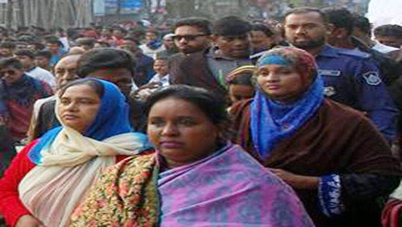 ফুটপাত দখলকারীদের মেয়র আইভীর কঠোর হুশিয়ারী
