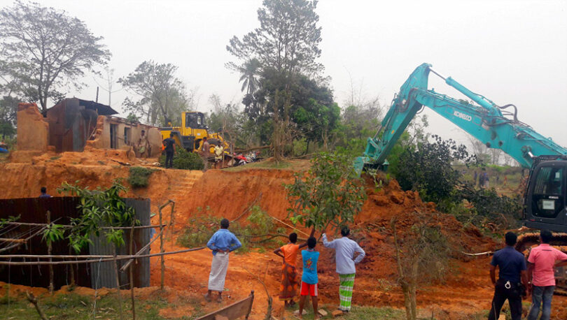 রূপগঞ্জে পুর্বাচল উপশহরে উচ্ছেদ অভিযান