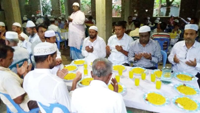 রূপগঞ্জে ইফতার ও দোয়া মাহফিল
