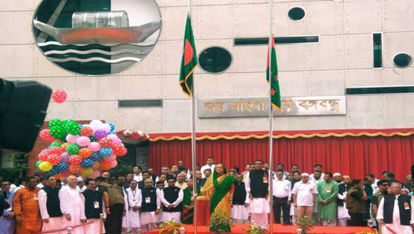 আওয়ামী লীগ কার্য্যালয়ের ভবন উদ্বোধন করলেন প্রধানমন্ত্রী শেখ হাসিনা