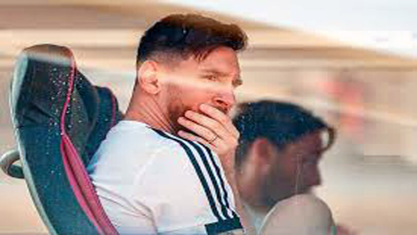 বিশ্বকাপ চ্যাম্পিয়ন হয়ে ফিরো মেসি