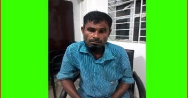 ফতুল্লায় ক্রিকেট জুয়ায় বাধা, কুলাঙ্গার পুত্রের কান্ড