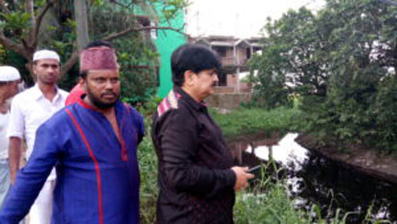 চৈতী কম্পোজিটকে বিষাক্ত বর্জ্য খালে না ফেলতে এমপি খোকার নির্দেশ