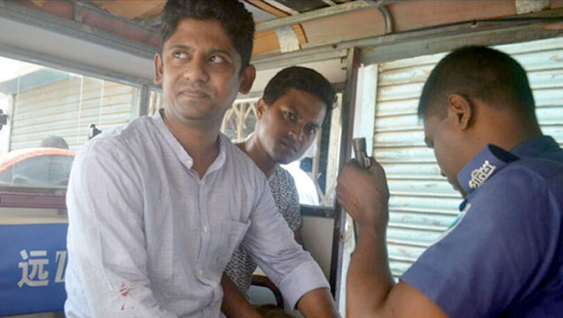 পুলিশের সাথে স্বেচ্ছাসেবক দলের ধাওয়া পাল্টা ধাওয়া, আটক ৫