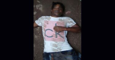 মদনপুরে মালবাহি ট্রাকের চাকায় পৃষ্ট হয়ে যুবকের মৃত্যু