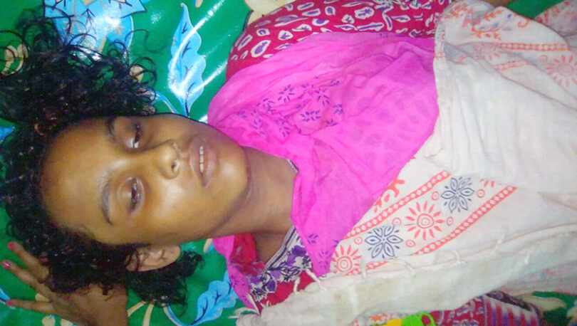 প্রেমে বাধা দেওয়ায় গলায় ফাঁস