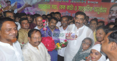“ মুরোদ থাকলে নেত্রীর সামনে গিয়ে নৌকা চান, বিভক্তি কইরেন না ”