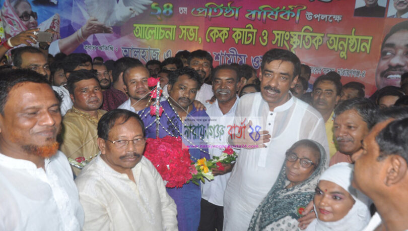 “ মুরোদ থাকলে নেত্রীর সামনে গিয়ে নৌকা চান, বিভক্তি কইরেন না ”