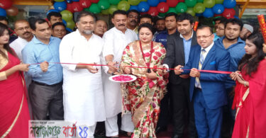 নারায়ণগঞ্জে টাটা প্যাসেঞ্জার কারের শো-রুম উদ্বোধন