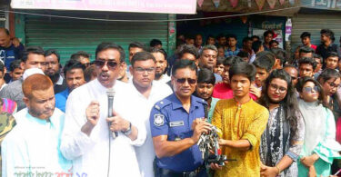 নারায়ণগঞ্জে এমপি শামীম ওসমানের আশ্বাসে আন্দোলন স্থগিত
