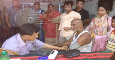 চিকিৎসক রূপে এমপি গাজী
