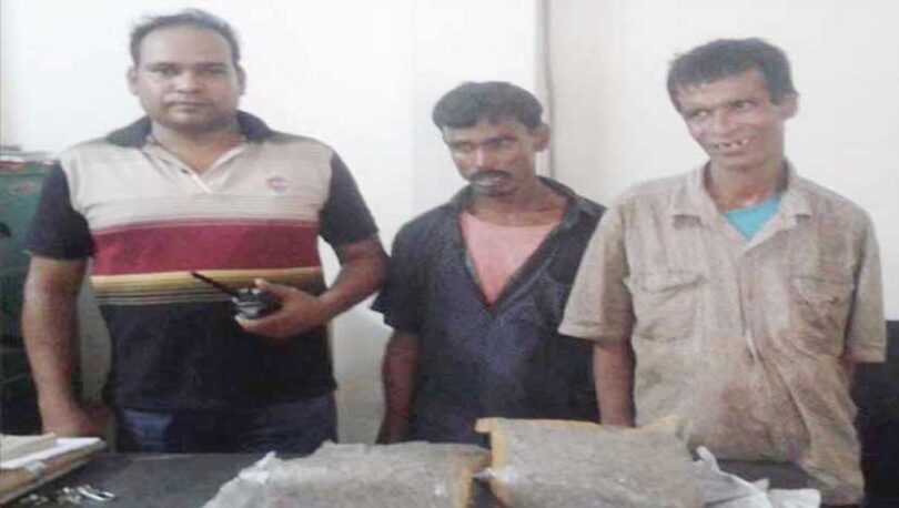 বন্দরে গাঁজা ও ইয়াবাসহ গ্রেফতার-৪