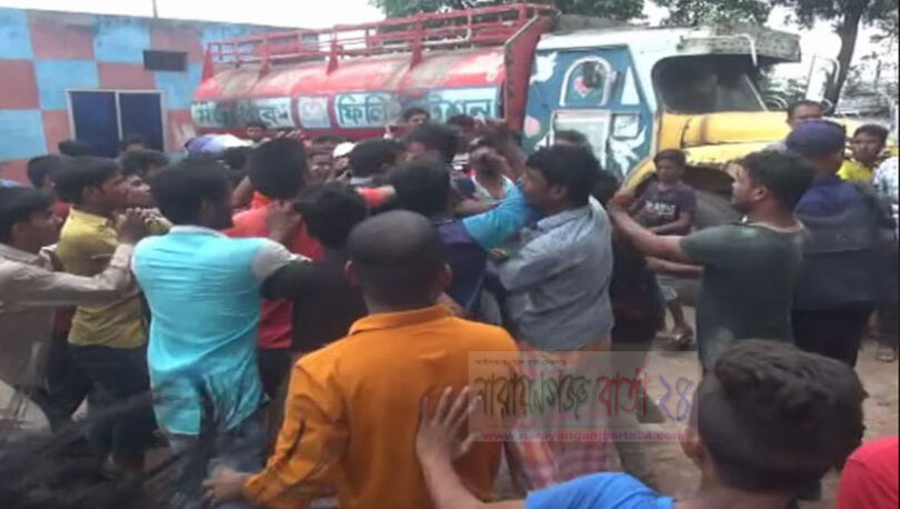 সিদ্ধিরগঞ্জে শিক্ষার্থীদের উপর হামলা