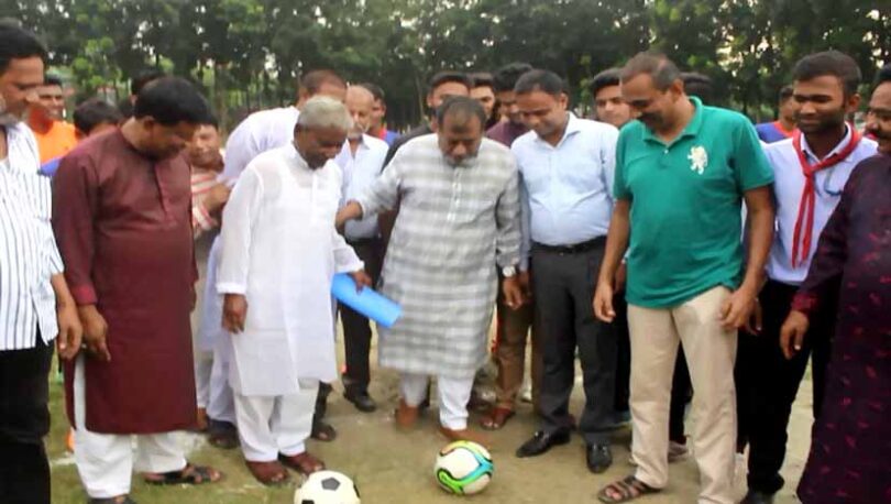 সেলিম ওসমান যখন ফুটবলার!