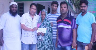 উৎসব মূখর পরিবেশে ২৩নং ওয়ার্ডে স্মার্টকার্ড বিতরণ শুরু