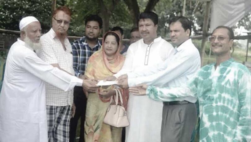 মদনগঞ্জে স্মার্ট কার্ড বিতরন শুরু