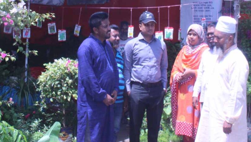 বন্দরে বৃক্ষ মেলা পরিদর্শনে কৃষি কর্মকর্তা ড.মোস্তফা এমরান