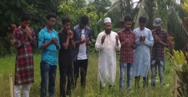 সাংবাদিক শুভ্রর কবরে ছাত্র ফেডারেশনের পুষ্পস্তবক অর্পণ