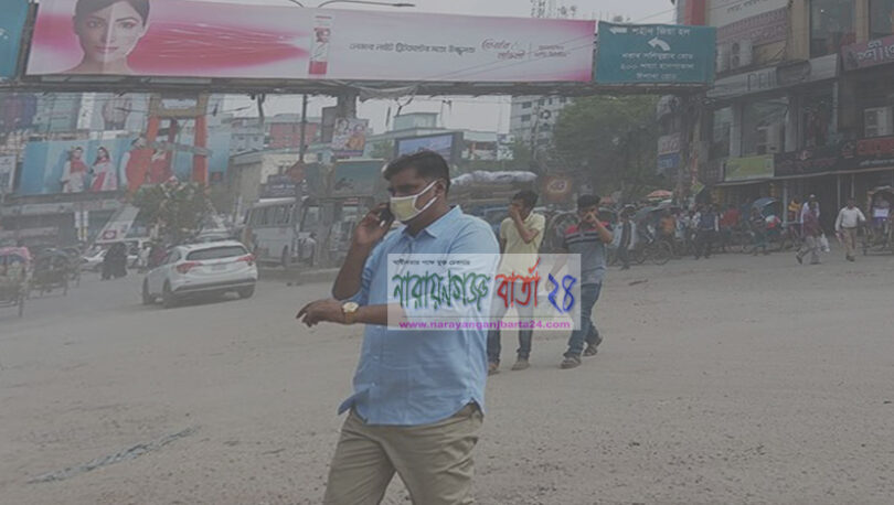 ‘ধুলোর দাপটে নাসতানাবুদ শহরবাসী’