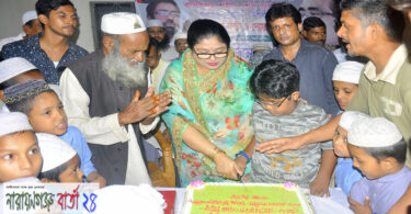 এতিমদের নিয়ে পারভীন ওসমান ও দৌহিত্র আলিফের শেখ রাসেলের জন্মদিন পালন