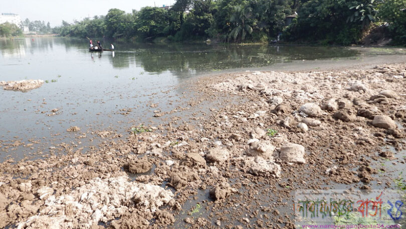 রূপগঞ্জে ১০ লাখ টাকার মাছ নিধন