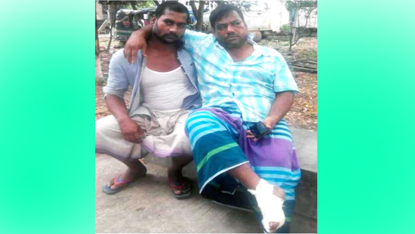 লাঙ্গলবন্দ স্নান উৎসব উদযাপন কমিটির সদস্য স্বপনকে কুপিয়ে জখম