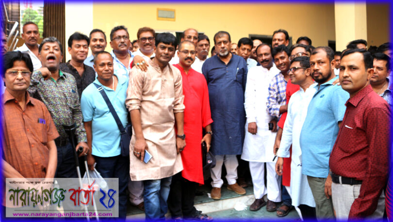 খোকন সাহার ভাইয়ের শ্রাদ্ধে যোগ দিয়েছেন সেলিম ওসমানসহ অন্যান্যরা