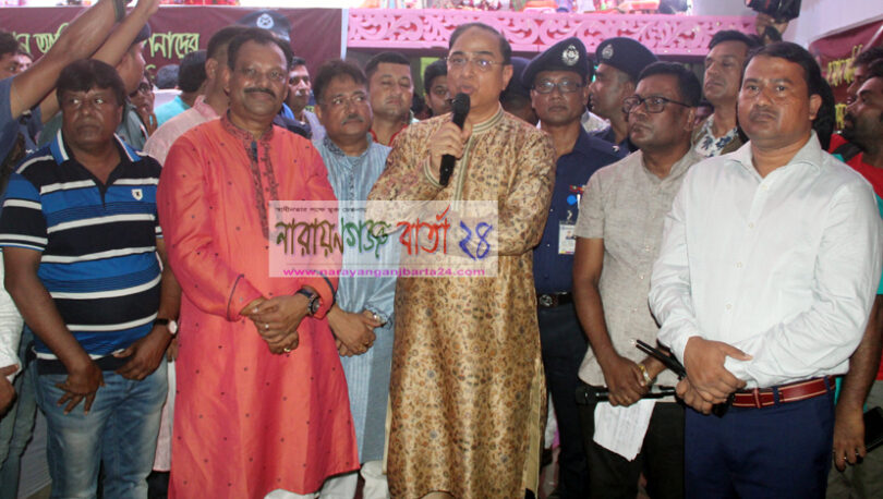 অসাম্প্রদায়িক বাংলাদেশের দৃষ্টান্ত দেখলাম না.গঞ্জে : পুলিশের মহাপরিদর্শক