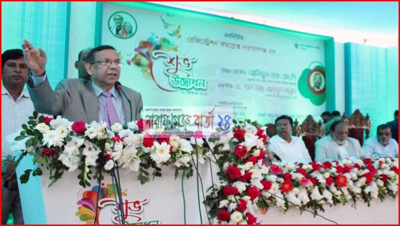 সংলাপে বিদেশিদের কোনো চাপ ছিল না : না.গঞ্জে আইনমন্ত্রী