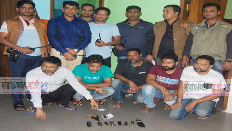 চাষাঢ়ায় পিস্তল, গুলি, ছোড়া সহ ৫ জন গ্রেফতার