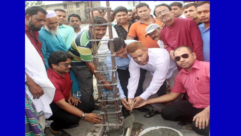 সস্তাপুরে মসজিদের নির্মাণ কাজের উদ্বোধন