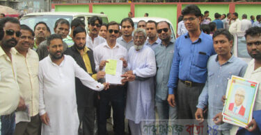 কারাবন্দি সাখাওয়াতের পক্ষে মনোনয়ন ক্রয়