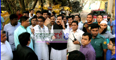 বিআইড‌ব্লিউটিএ গোডাউ‌নে ভয়াবহ অ‌গ্নিকান্ড, প‌রিদর্শ‌নে নৌ মন্ত্রী