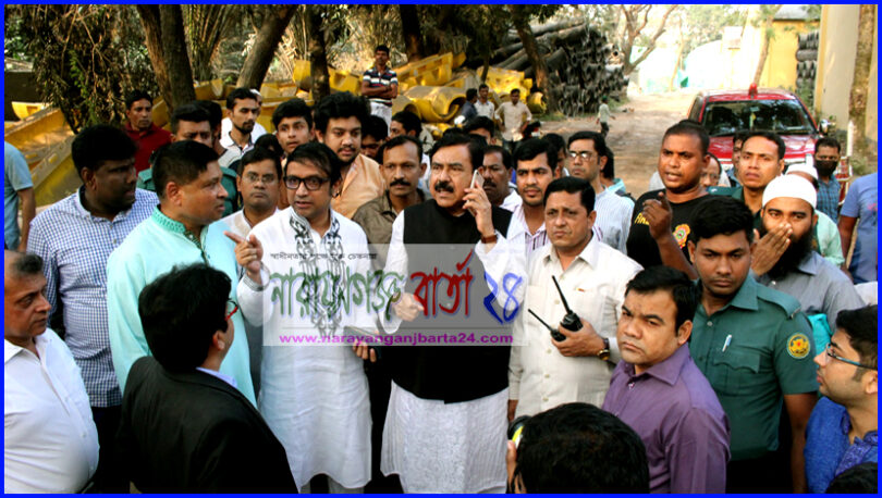 বিআইড‌ব্লিউটিএ গোডাউ‌নে ভয়াবহ অ‌গ্নিকান্ড, প‌রিদর্শ‌নে নৌ মন্ত্রী