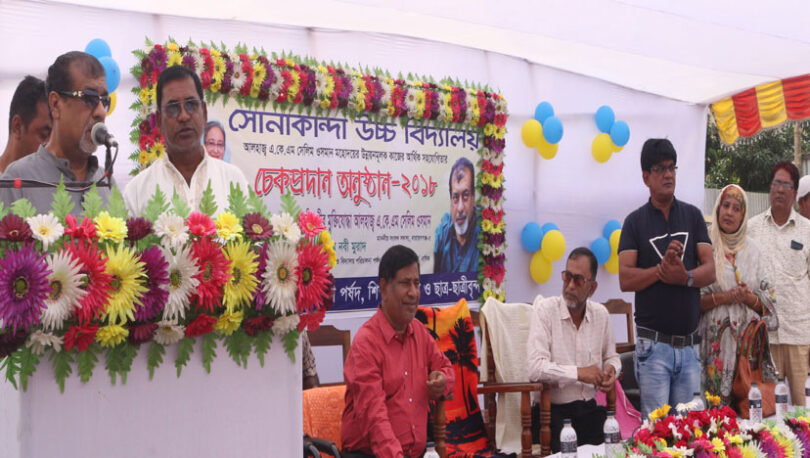 প্রতিশ্রুতি ১ কোটি ৬ লাখ টাকা অনুদান দিলেন সেলিম ওসমান
