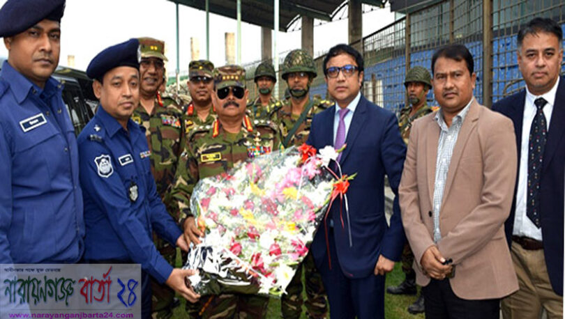 না.গঞ্জে অস্থায়ী সেনা ক্যাম্প পরিদর্শন করলেন সেনাপ্রধান