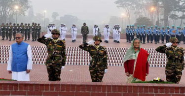জাতীয় স্মৃতিসৌধে রাষ্ট্রপতি ও প্রধানমন্ত্রীর শ্রদ্ধা