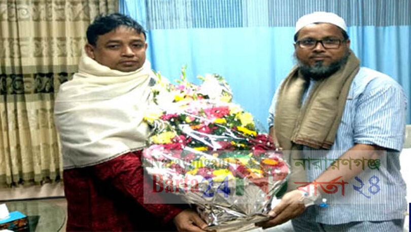 ধানের শীষ প্রার্থী কাশেমীকে দেখতে হাসপাতালে পুলিশ সুপার