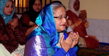 শাহজালালের (র.) মাজার জিয়ারত করলেন প্রধানমন্ত্রী