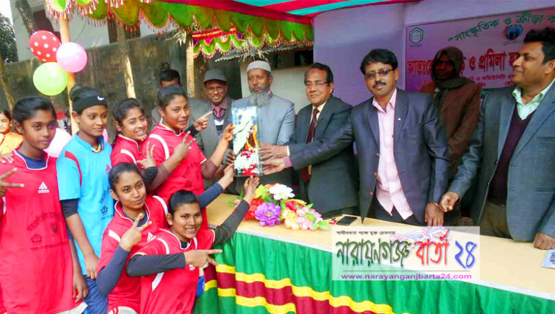 বদলগাছীতে আন্ত:শ্রেণি হ্যান্ডবল ও দৌড় প্রতিযোগিতা অনুষ্ঠিত
