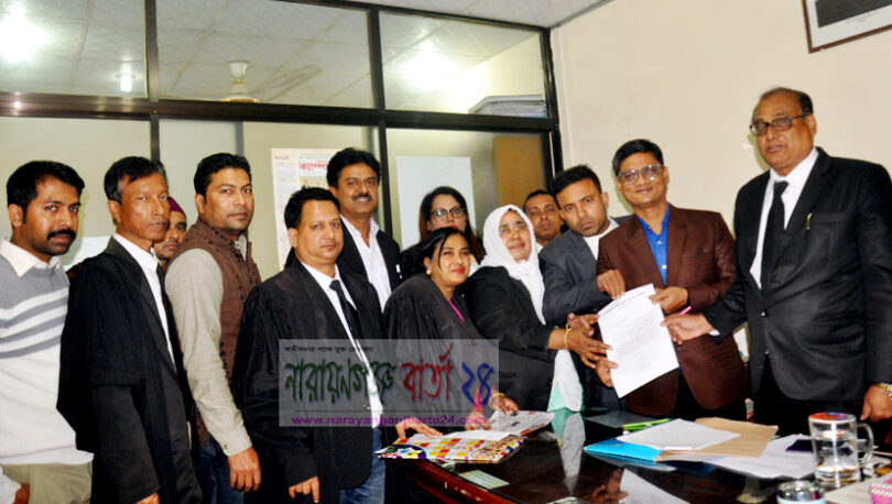 না.গঞ্জ জেলা আইনজীবী সমিতির নির্বাচনে মোমেনের মনোনয়ন পত্র সংগ্রহ